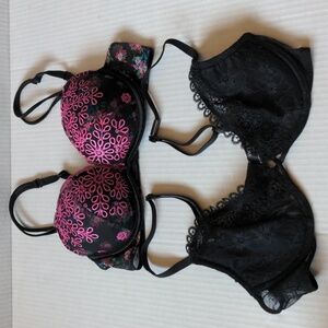 Victoria's Secret Lot Of 2 Bras Sexy Little Things & Very Sexy Lace 32B